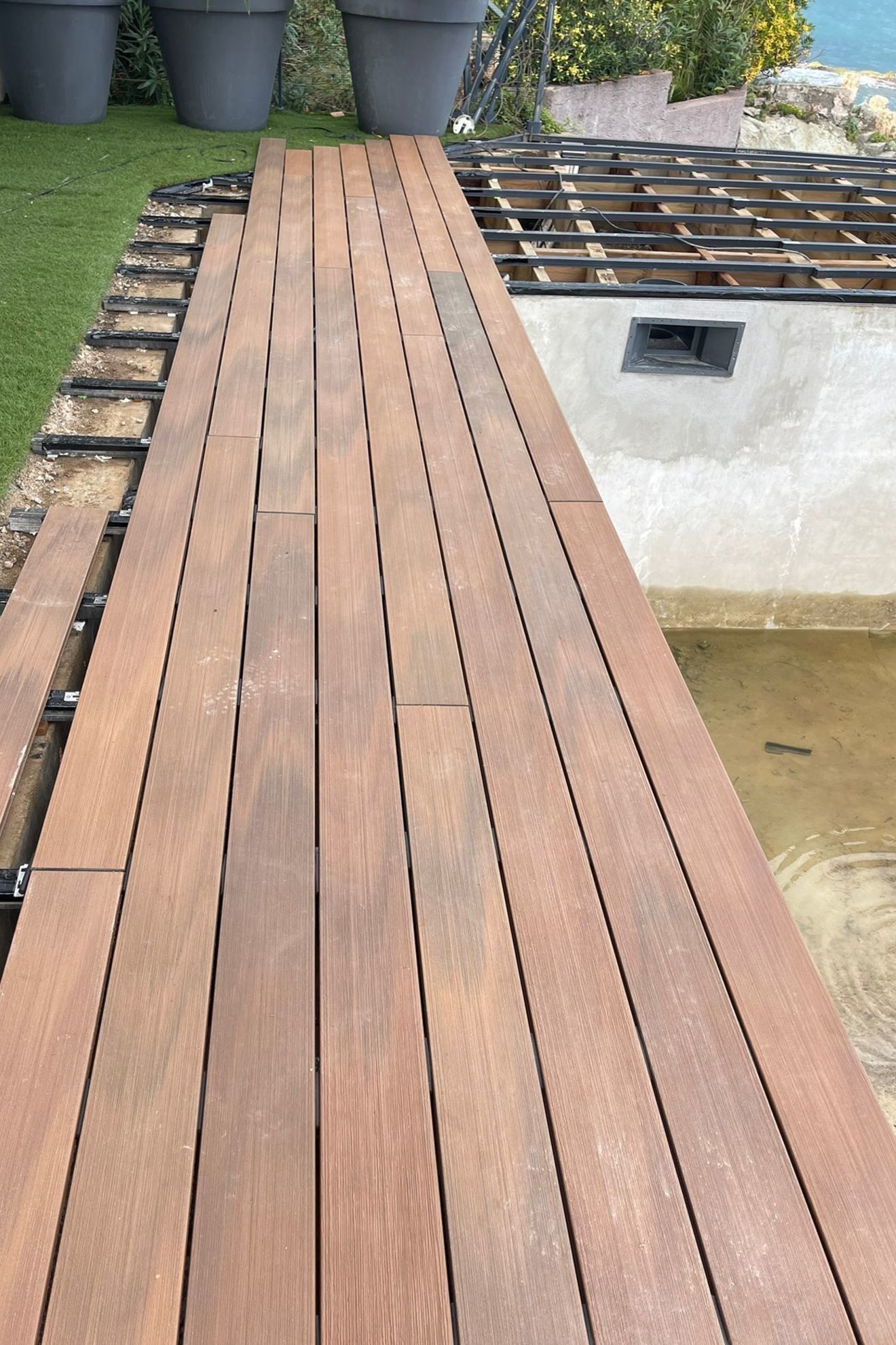 Ventilation under composite decking
